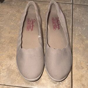 Skechers Women's Tan Flats